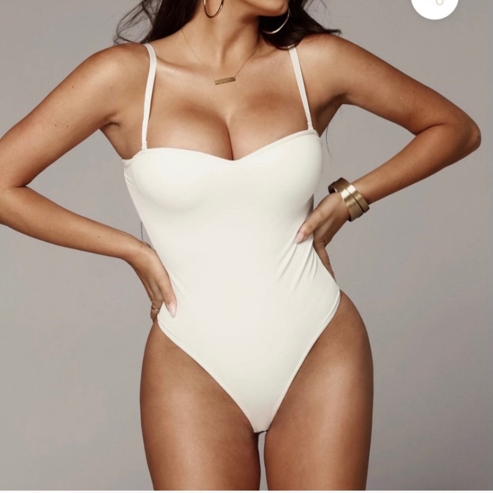 NWT JLUXLABEL bodysuit